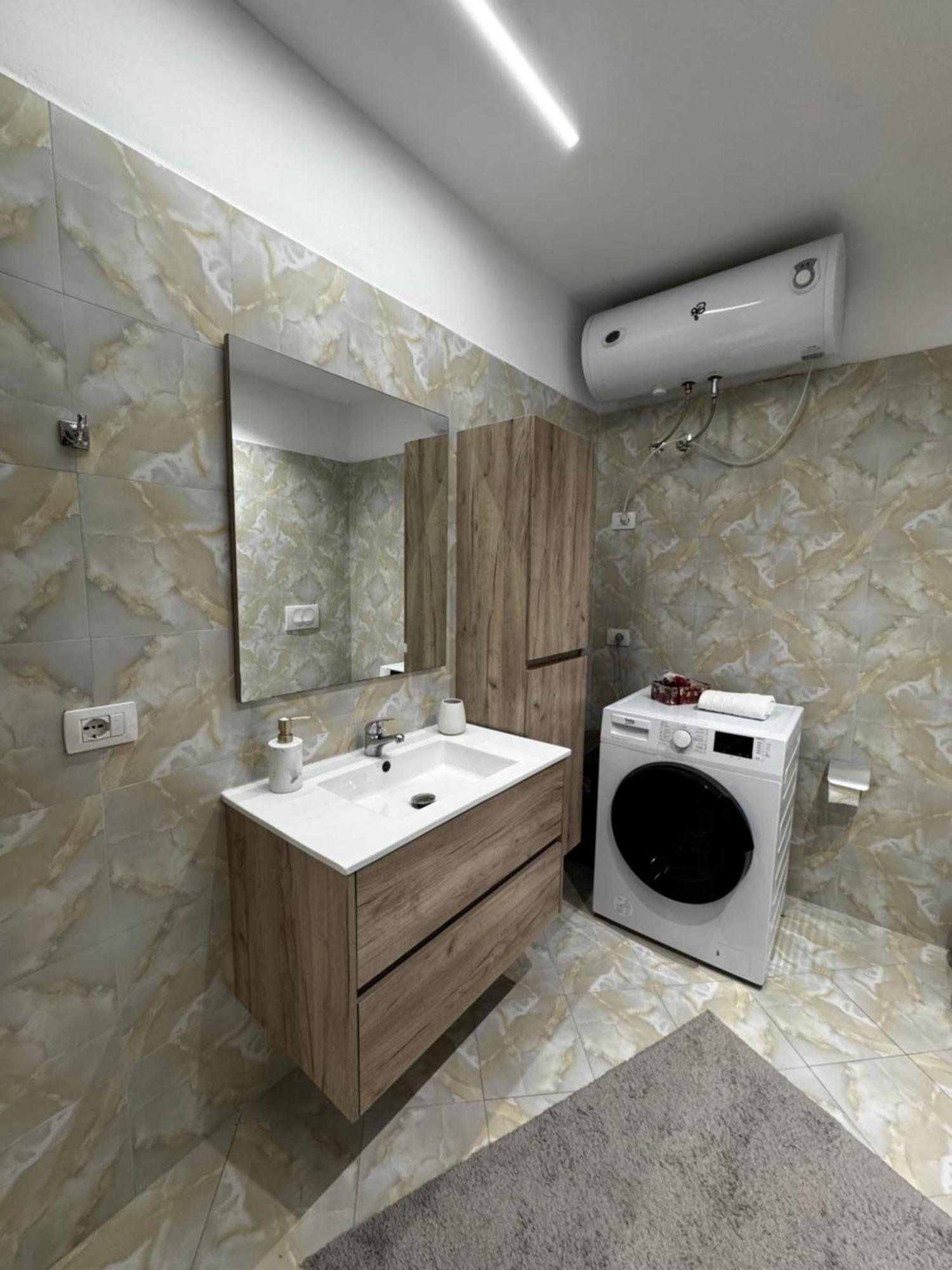Sky & Sea View Luxury Apartments Durres Ngoại thất bức ảnh